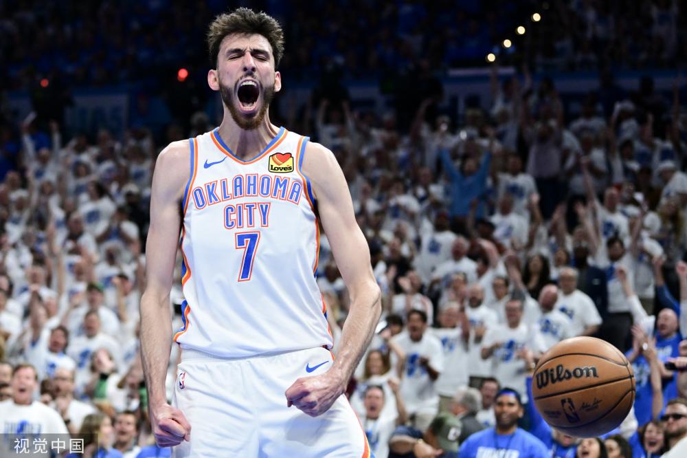 他不仅仅是 他不仅仅是