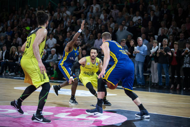 在皇家社会 在皇家社会